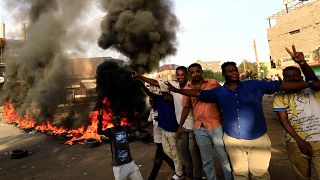 تجمع المهنيين السودانيين يدعو لاحتجاجات في عموم البلاد بعد مقتل تلاميذ بالرصاص