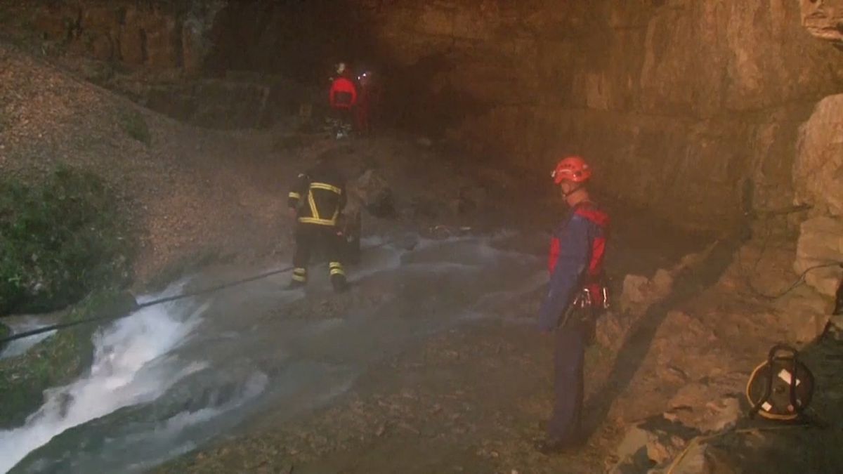 Falkensteiner Höhle: Rettung aus 600 Metern Tiefe