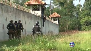Десятки жертв бунта в бразильской тюрьме