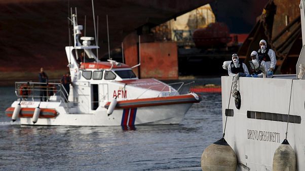 İtalya İçişleri Bakanı: Ülkemde milyonlarca vatandaşım iş ararken mülteci sayısını kontrol etmeliyim İtalya İçişleri Bakanı: Ülkemde milyonlarca vatandaşım iş ararken mülteci sayısını kontrol etmeliyim