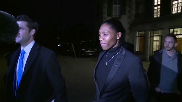 Caster Semenya fica de fora dos Mundiais devido à hiperandrogenia Caster Semenya fica de fora dos Mundiais devido à hiperandrogenia