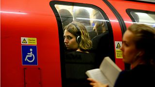 إخلاء محطة مترو أنفاق نورث جرينتش في لندن بسبب حالة طوارئ