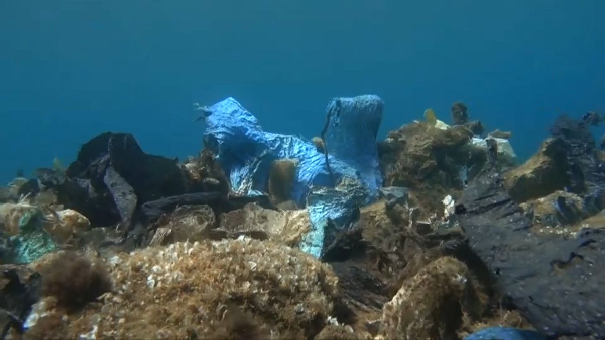 Griechenland: 12.000 Tonnen Plastikmüll landen jedes Jahr im Meer