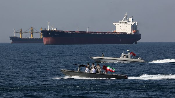 نشست منامه علیه تهران همزمان با خشنودی ابوظبی از سفر مقامهای امارات به ایران پس از ۶ سال نشست منامه علیه تهران همزمان با خشنودی ابوظبی از سفر مقامهای امارات به ایران پس از ۶ سال