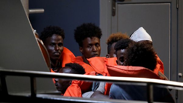 Le navire "Alan Kurdi" bloqué au large de Lampedusa Le navire "Alan Kurdi" bloqué au large de Lampedusa