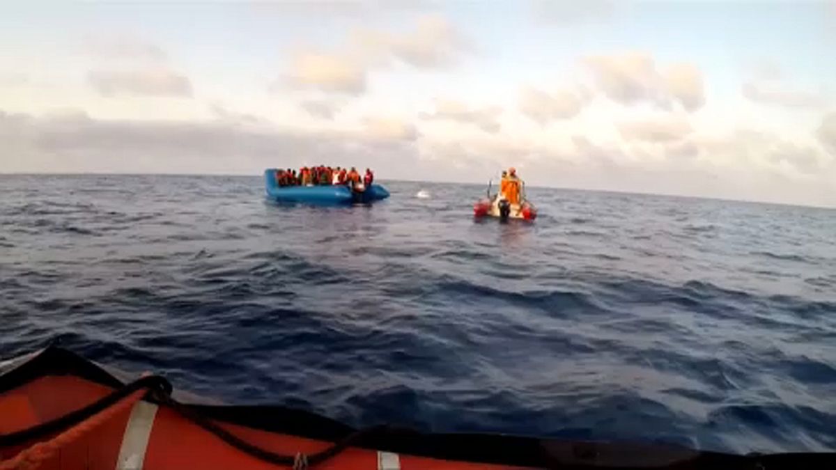 Que futuro para os migrantes a bordo do navio "Alan Kurdi"?