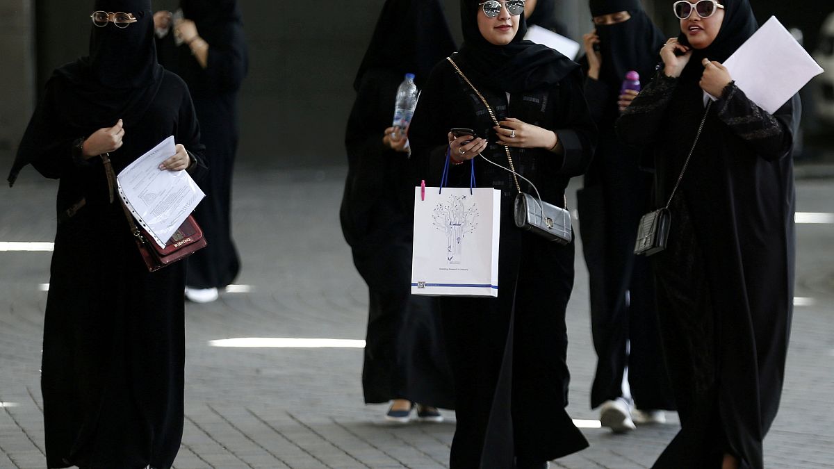 Σ.Αραβία: Δικαίωμα στις γυναίκες να ταξιδεύουν στο εξωτερικό χωρίς την έγκριση του άνδρα «κηδεμόνα» 