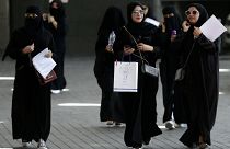 Las mujeres podrán viajar sin permiso de un hombre en Arabia Saudí