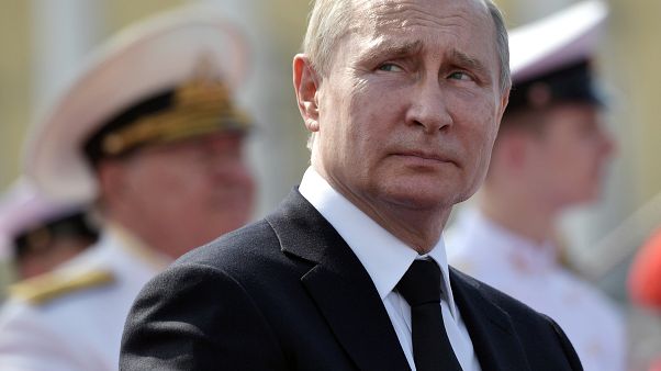Путин - 20 лет у власти Путин - 20 лет у власти