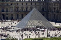 Le musée du Louvre est surchargé