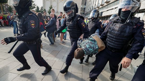 Mosca: l'opposizione anti Putin agli arresti Mosca: l'opposizione anti Putin agli arresti