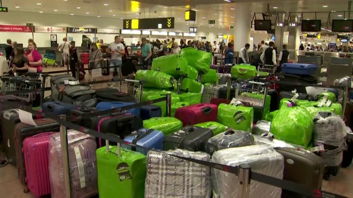 Panne am Flughafen Brüssel: Gepäckbeförderung fällt für Stunden aus