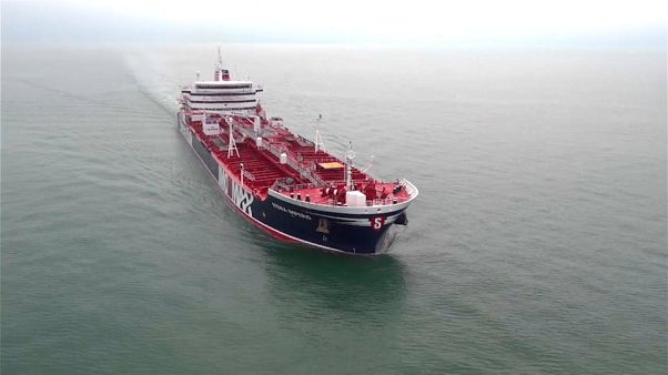Irán asegura que el petrolero retenido en el Golfo Pérsico tiene bandera iraquí Irán asegura que el petrolero retenido en el Golfo Pérsico tiene bandera iraquí