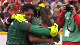 بالفيديو: تعرف على البلد الذي أحرز بطولة كأس العالم للمشردين في منافسات الرجال والنساء