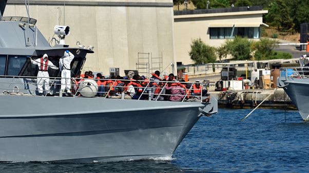 مالطا: اتفاقٌ أوروبي مؤقت لتوزيع المهاجرين العالقين في البحر مالطا: اتفاقٌ أوروبي مؤقت لتوزيع المهاجرين العالقين في البحر