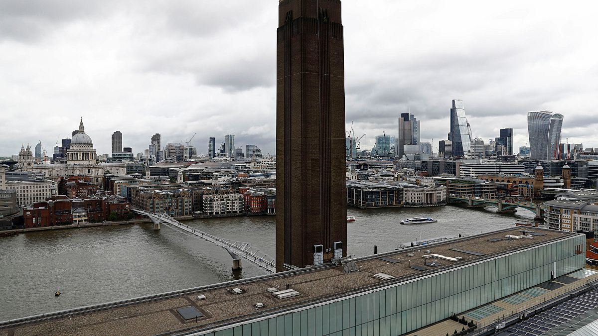  Λονδίνο: Εκτός κινδύνου ο 6χρονος που έσπρωξαν από τον δέκατο όροφο