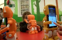 شاهد: روبوت لتعليم الأطفال في التشيلي