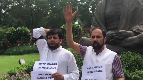 India suspende el Estado de Cachemira India suspende el Estado de Cachemira
