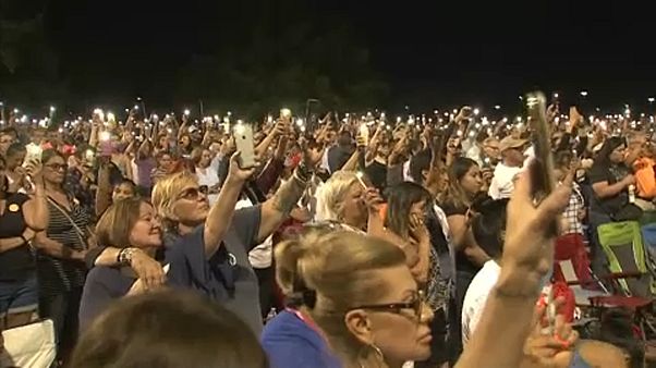 Vigilia por el tiroteo masivo de este sábado en el Paso, en EEUU Vigilia por el tiroteo masivo de este sábado en el Paso, en EEUU