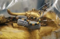 Le sarcophage de Toutânkhamon révélé au grand jour pour être restauré