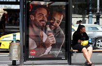 Coca Cola'dan 'Sziget Festivali'ne özel eş cinsel çiftli  kampanya