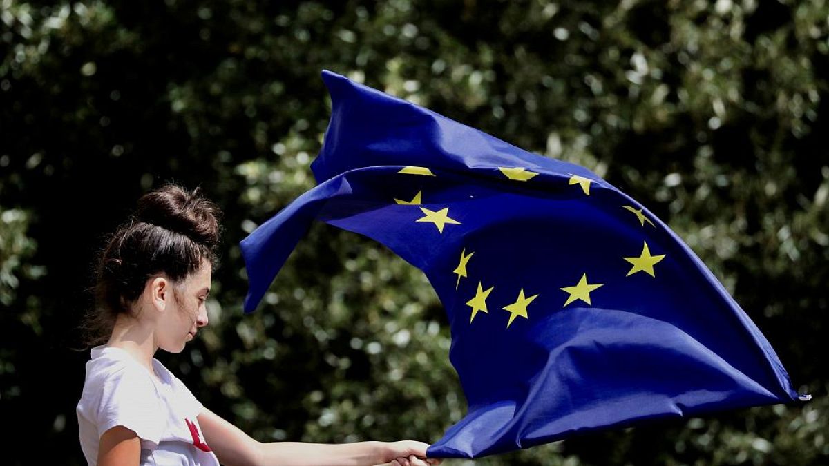 Avrupa Birliği'ne güven son 5 yılın en yüksek seviyesinde