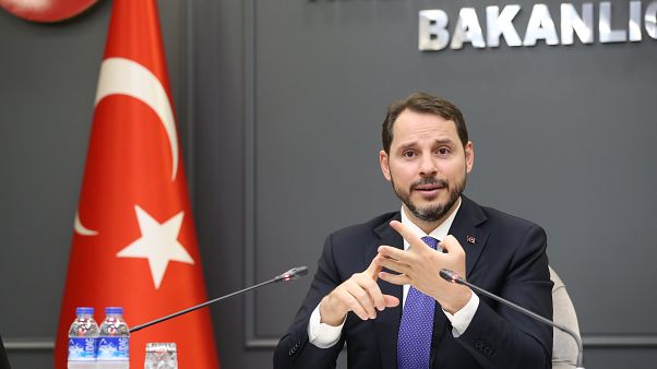 Albayrak'tan rekor kredi talebi paylaşımı, CHP'den swap eleştirisi Albayrak'tan rekor kredi talebi paylaşımı, CHP'den swap eleştirisi