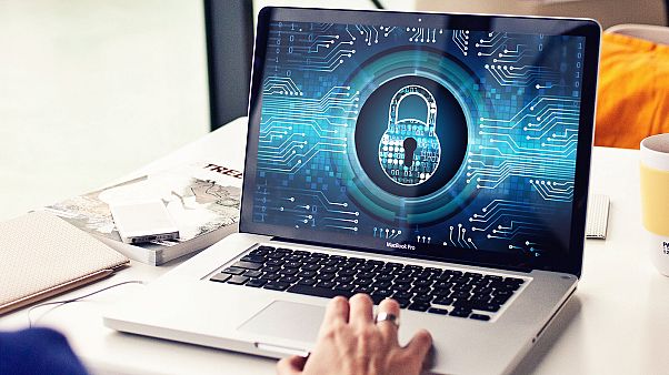 136 internet sitesi ve sosyal medya hesabına erişim engeli getirildi 136 internet sitesi ve sosyal medya hesabına erişim engeli getirildi