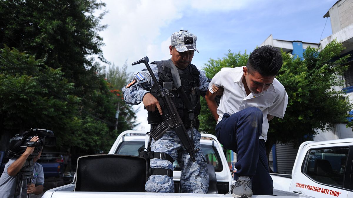 ¿Por qué se ha reducido el número de homicidios en El Salvador desde el Gobierno de Nayib Bukele?