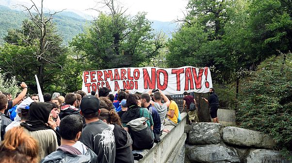 Italian Senate backs Lyon-Turin high-speed rail link, widening coalition rift Italian Senate backs Lyon-Turin high-speed rail link, widening coalition rift