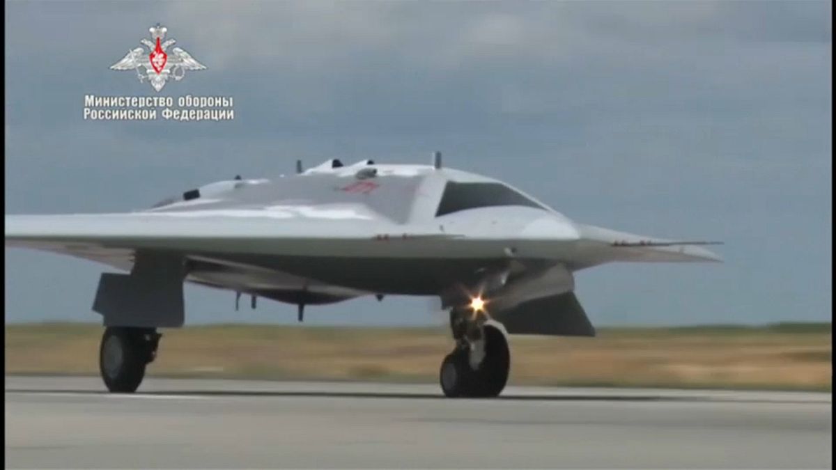 شاهد: روسيا تنشر فيديو لأول طلعة جوية لطائرة "الصياد" 