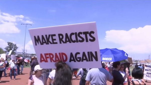 Trump recebido em protesto no Ohio e no Texas Trump recebido em protesto no Ohio e no Texas