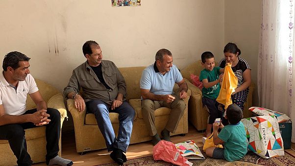 Türkler yurt içi 10 seyahatin 7’sinde akraba veya arkadaşta konaklıyor Türkler yurt içi 10 seyahatin 7’sinde akraba veya arkadaşta konaklıyor