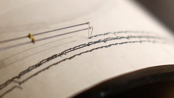 Σεισμός 4,1 Ρίχτερ ανοιχτά της Ύδρας - Αισθητός και στην Αττική Σεισμός 4,1 Ρίχτερ ανοιχτά της Ύδρας - Αισθητός και στην Αττική