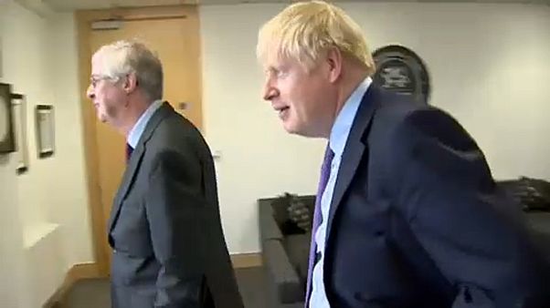 Az új brit kormány az EU-t hibáztatja napi nyilatkozataiban Az új brit kormány az EU-t hibáztatja napi nyilatkozataiban