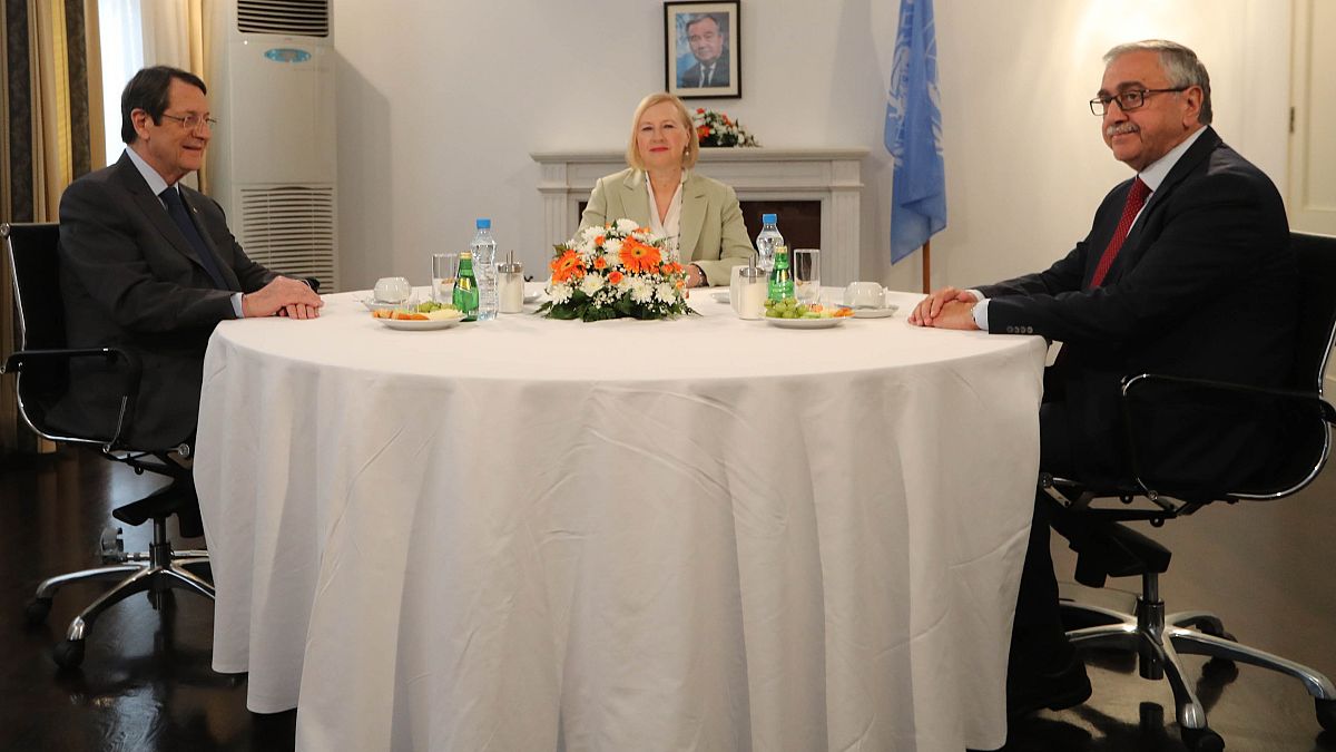 Έτοιμοι για τριμερή με ΓΓ του ΟΗΕ δήλωσαν Αναστασιάδης και Ακιντζί 