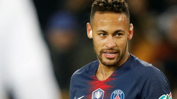 اللاعب البرازيلي نيمار اللاعب البرازيلي نيمار