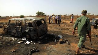 مقتل 3 موظفين بالأمم المتحدة بسيارة مفخخة في بنغازي وحفتر يوافق على هدنة العيد