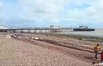 Mérgezésveszély miatt zártak le egy brit strandot