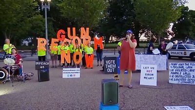 Washington: proteste contro le armi e veglia per le vittime di El Paso