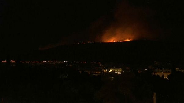57 Waldbrände seit Samstag - Feuer bei Athen gelöscht 57 Waldbrände seit Samstag - Feuer bei Athen gelöscht