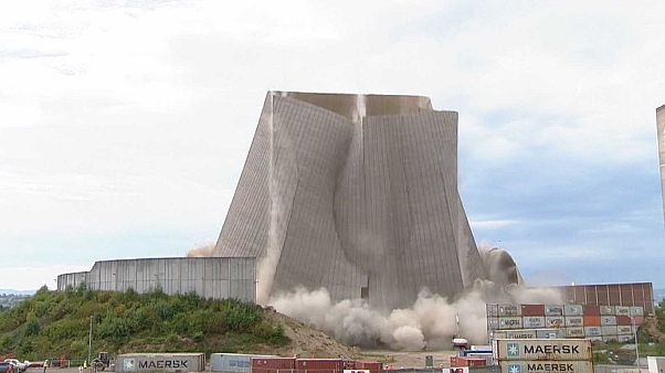 Allemagne : une centrale nucléaire détruite en "douceur" Allemagne : une centrale nucléaire détruite en "douceur"