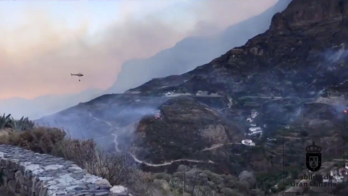 Un segundo fuego cerca de Telde arrasa Gran Canaria 