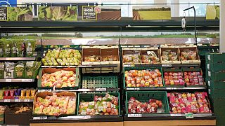 Британцы массово скупают продукты первой необходимости