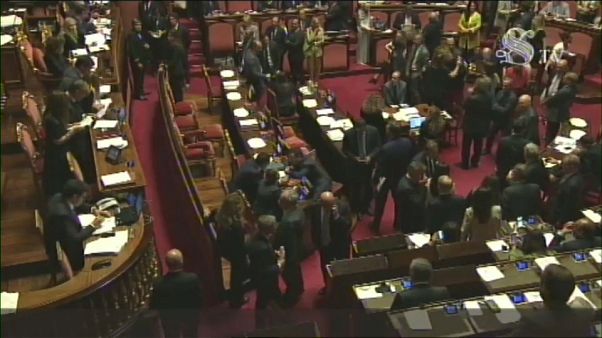 Crisi: nessun accordo tra i capigruppo, parola ai senatori Crisi: nessun accordo tra i capigruppo, parola ai senatori