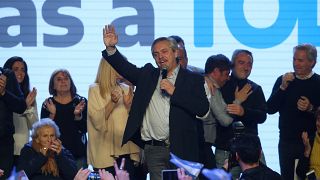 Alberto Fernández, o "Kirchnerista", vence eleições primárias na Argentina