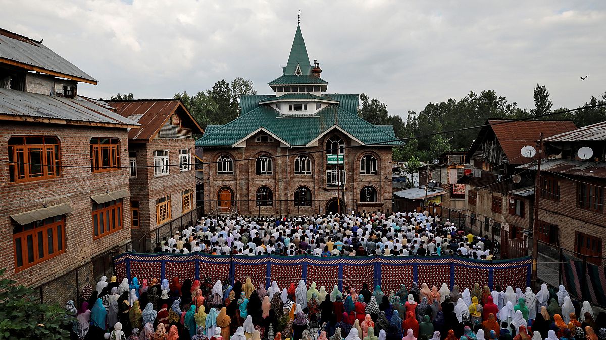Pakistan'dan Hindistan'a Cammu Keşmir kınaması: Müslümanların dini özgürlükleri kısıtlanıyor