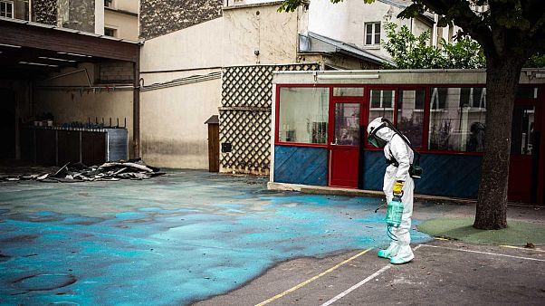 Notre-Dame : les opérations de décontamination du plomb commencent Notre-Dame : les opérations de décontamination du plomb commencent