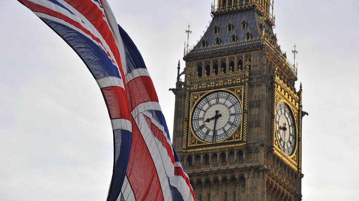 لماذا تعتبر الساعات الـ72 المقبلة حاسمة في تاريخ بريطانيا؟ 