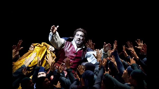 Ünlü opera sanatçısı Placido Domingo'ya 8 kadından cinsel taciz suçlaması Ünlü opera sanatçısı Placido Domingo'ya 8 kadından cinsel taciz suçlaması